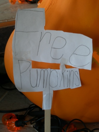 Kasen's 'Free Pumpkins' sign